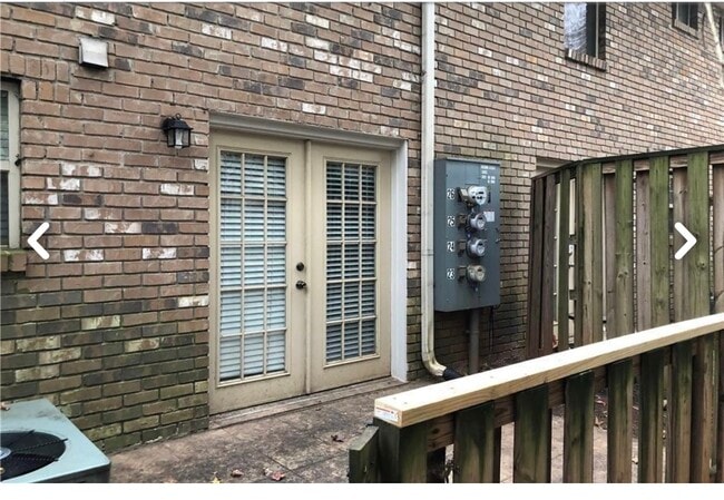 Building Photo - 8 Villa Ct SE