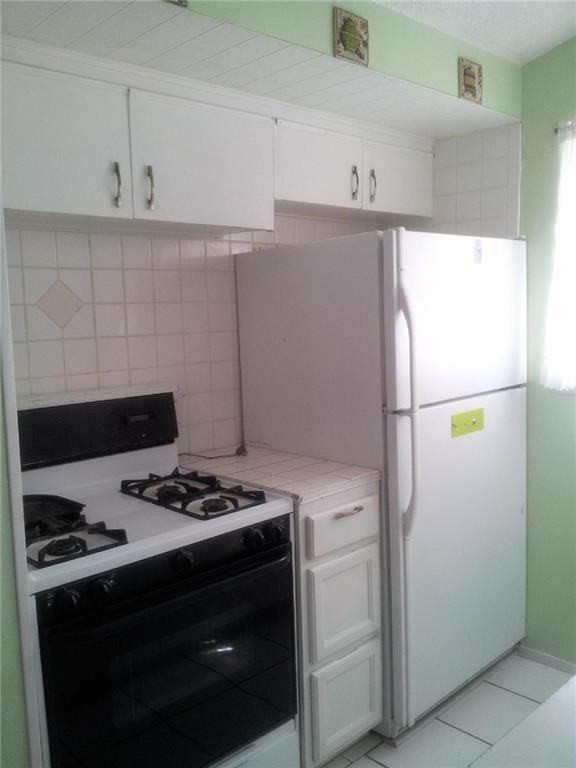 Foto del edificio - 4 br, 2 bath House - 412 Kelvin Ave