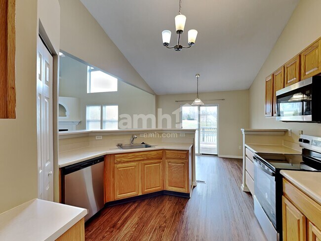 Foto del edificio - 103 Spring Brook Ct