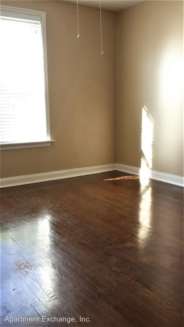 Foto del edificio - 8161 Whitburn Dr