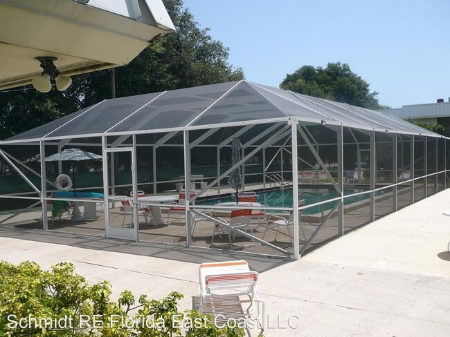 Building Photo - 2 br, 1 bath House - 2302 Sunrise Blvd #3-103