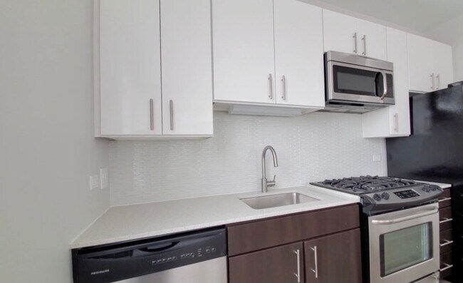Foto del edificio - 814 W Adams St