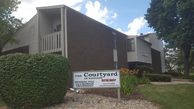 Foto del edificio - 717 S Randolph St