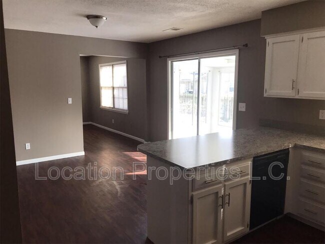 Foto del edificio - 1609 W 27th St