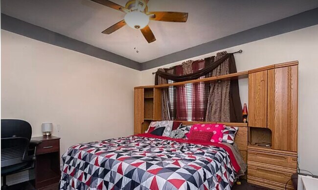 Foto del edificio - 1142 Sandler Ridge Rd