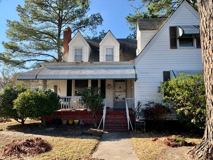 Building Photo - CUTE & COZY 2BED/1BATH DUPLEX FOR RENT - U...