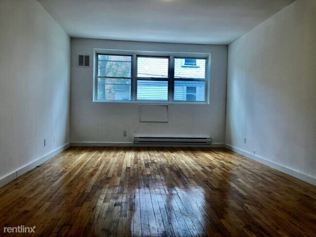 Foto del edificio - 590 Bergen Ave