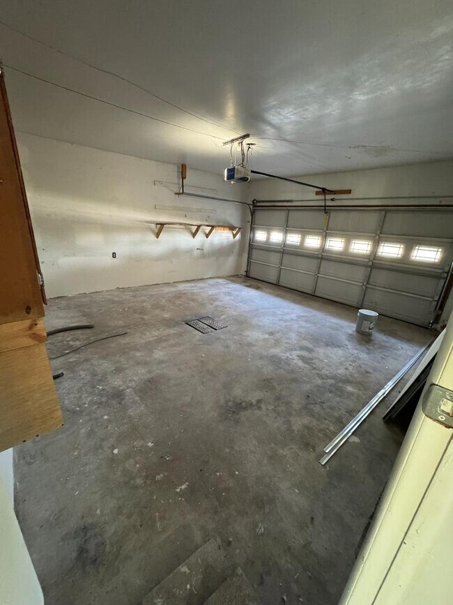 Foto del edificio - 6451 Alpine Ave NW