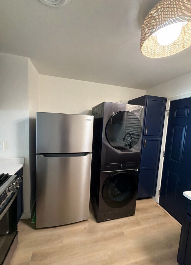 Foto del edificio - 481 W Spruce St