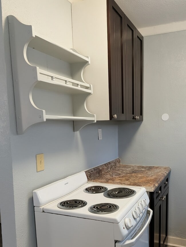 Foto del edificio - 1109 E Okaloosa Ave