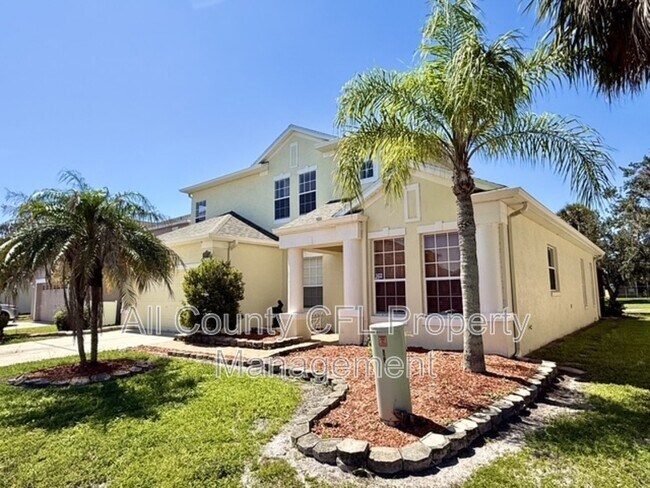 Building Photo - 2300 The Oaks Blvd