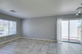 Building Photo - 523 Warminster Ave