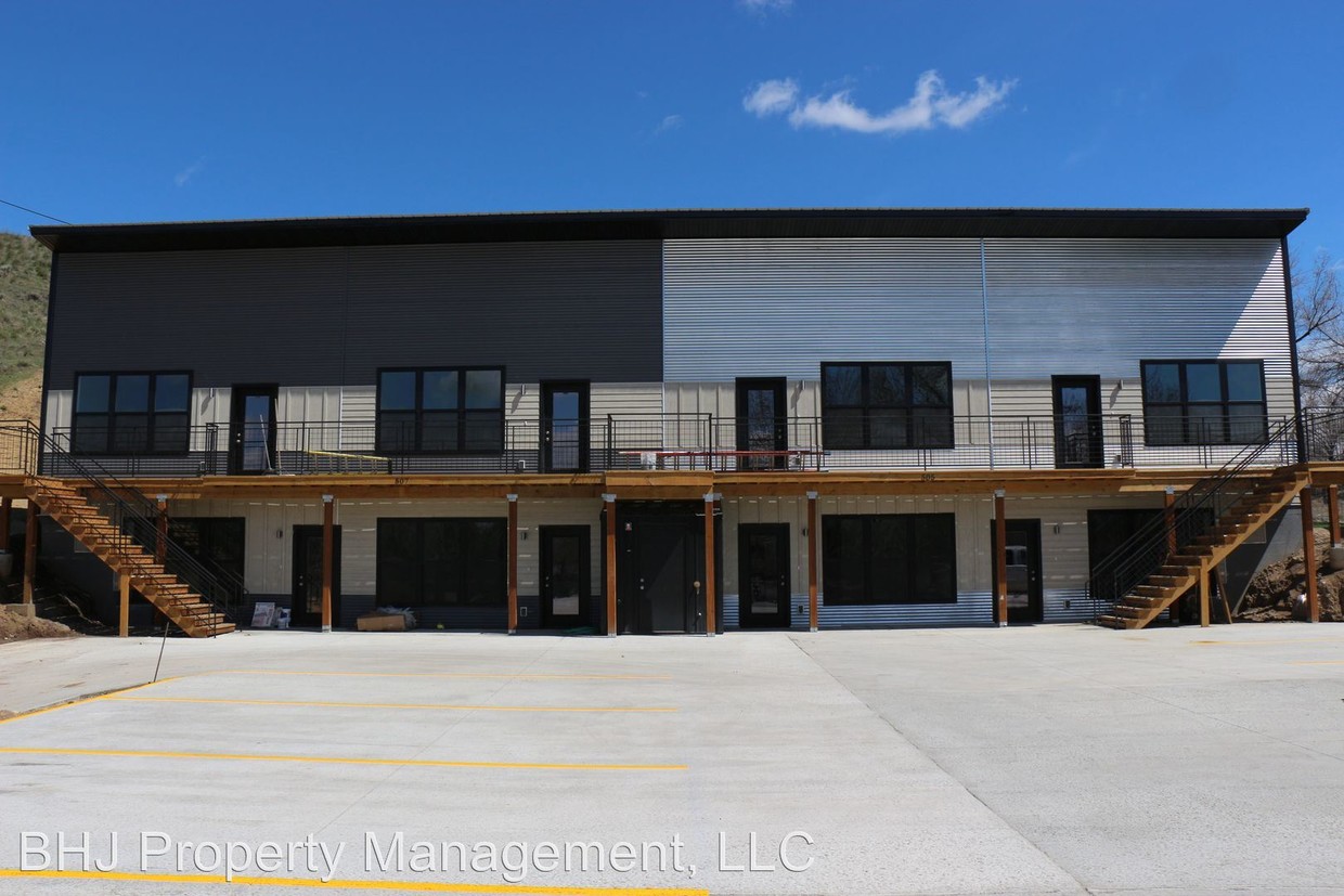 Foto principal - 505 N Sheridan Ave