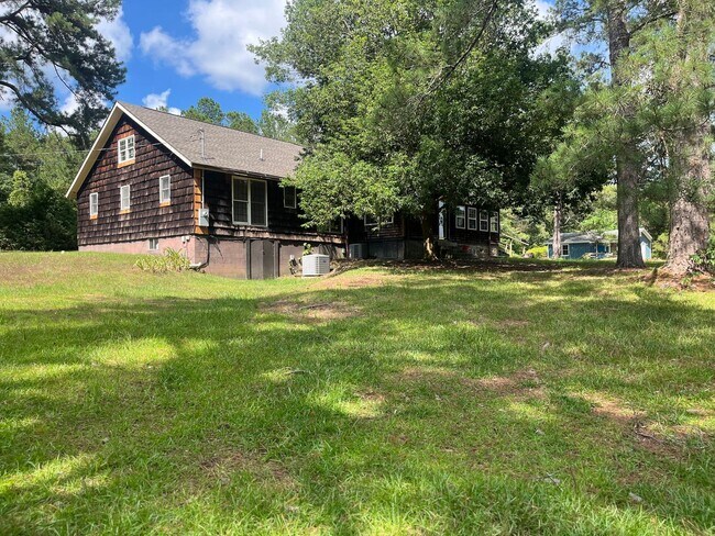 Building Photo - 324 Chambers Rd