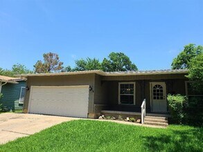 Building Photo - 4517 Rutland Ave