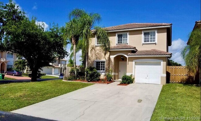 Building Photo - 8795 SW 214th Terrace