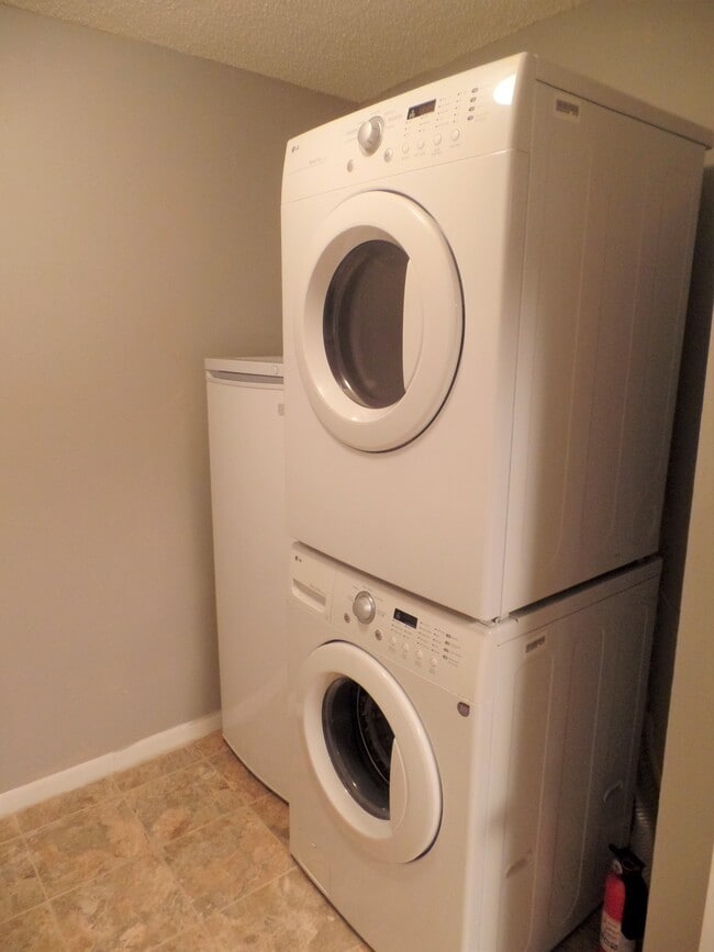 Photo - 5612 Rock Island Rd House