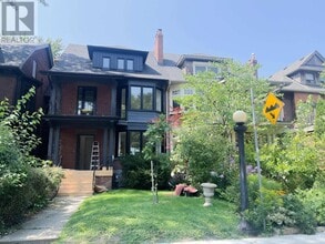 Building Photo - 474-474 Palmerston Blvd
