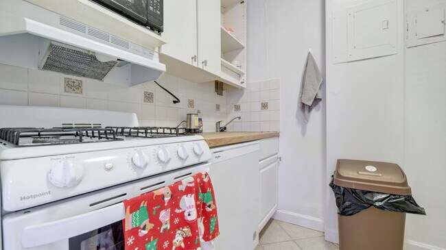 Photo - 1021 Arlington Blvd Apartment