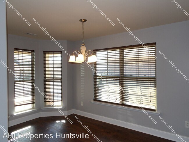 Foto del edificio - 3 br, 2 bath House - 706 Oak Cove Lane