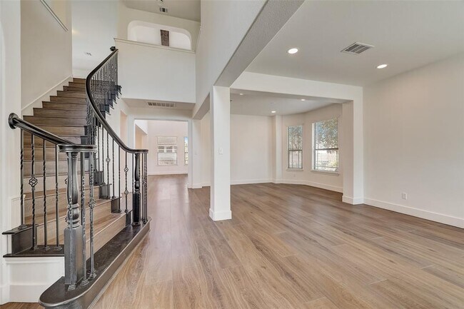Building Photo - 16012 Spillman Ranch Loop