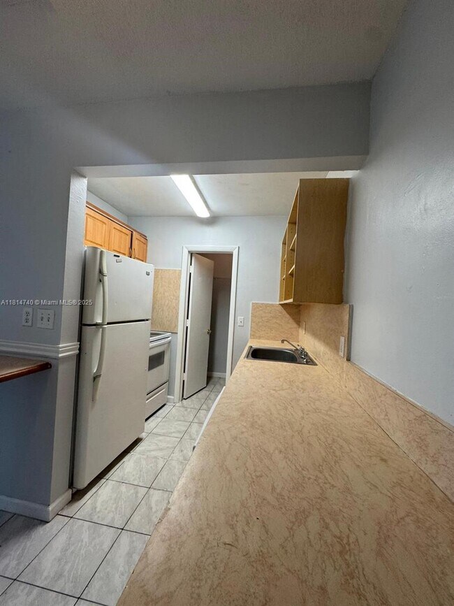 Foto del edificio - 1522 NE 34th Ct