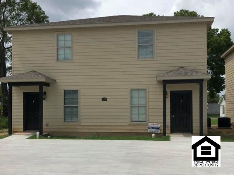 Foto principal - 511 E Lagrange St