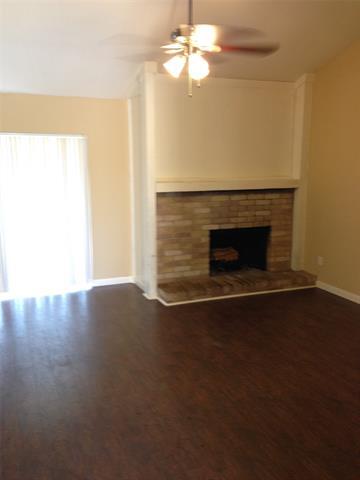 Building Photo - 913 Kent Dr