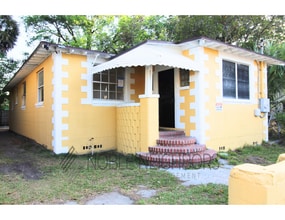 Building Photo - 1227 W 3rd St