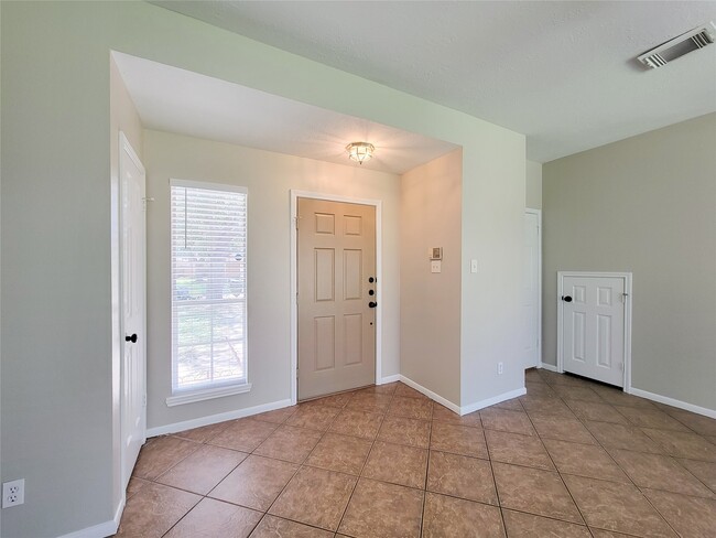 Building Photo - 12226 Cardston Ct