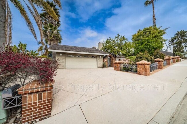 Foto del edificio - 4007 Crescent Point Rd