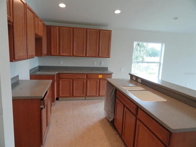 Building Photo - 10719 55th Ct E