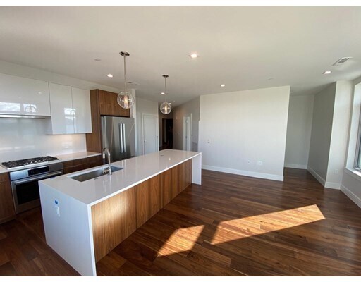 Foto del edificio - 107 Summer St