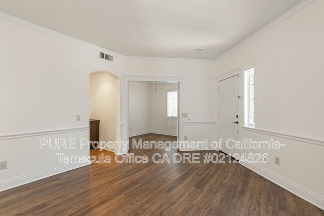Building Photo - 26253 Lawrence Union Dr