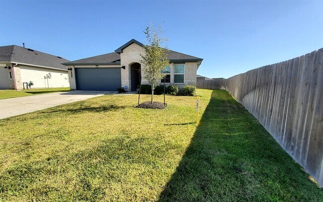 Foto del edificio - 31731 Hallington Hl Ln