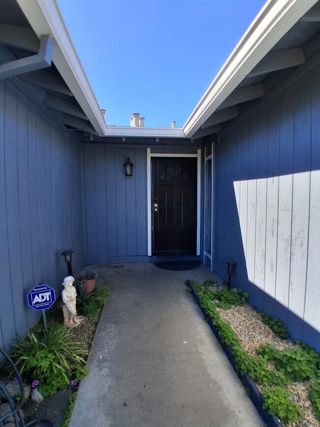 Foto del edificio - Thistlewood3505/3507