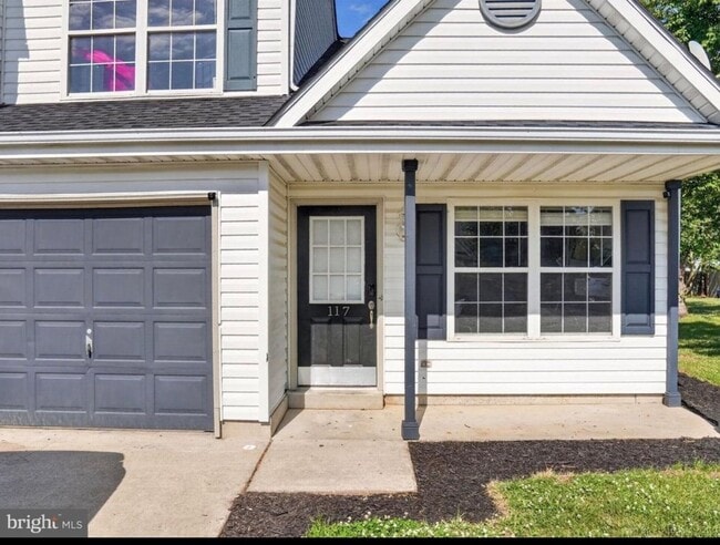 Building Photo - 117 Redden Ln