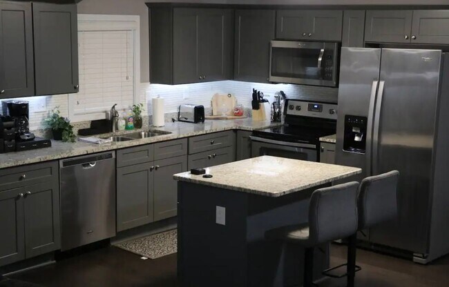 Foto del edificio - 1058 Hubbard St SW