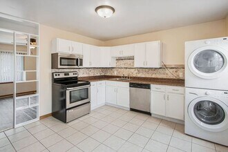 Building Photo - 2725 Cimarron Dr