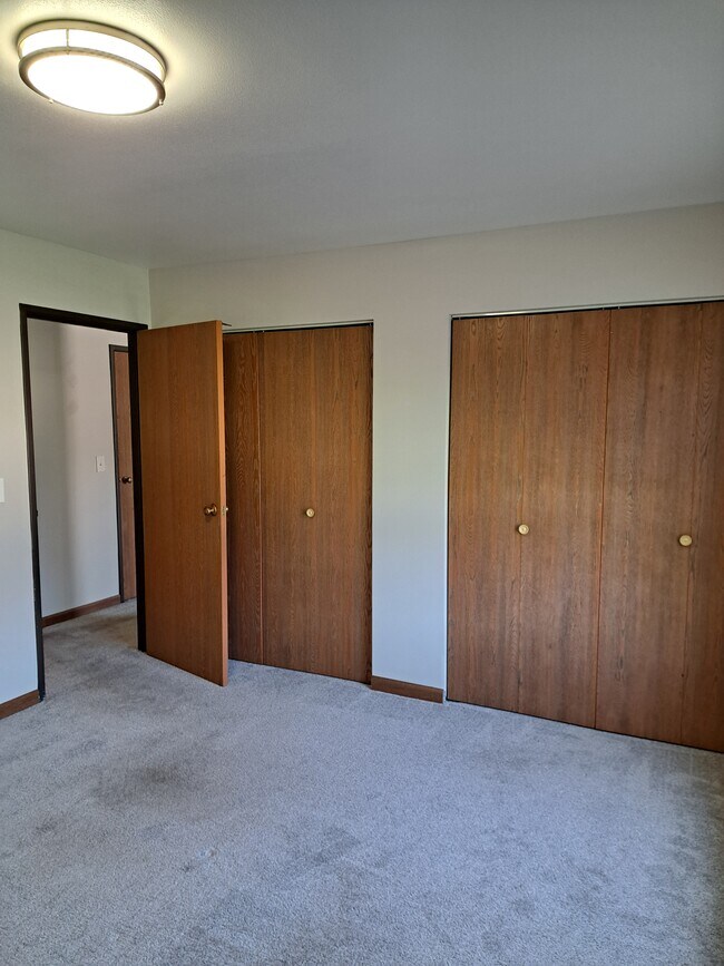 Foto del edificio - Bridgewood Apartments 907