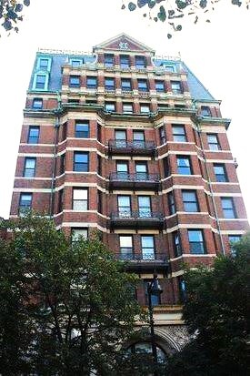 Building Photo - 483 Beacon St