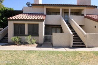 Building Photo - 30 E Brown Rd