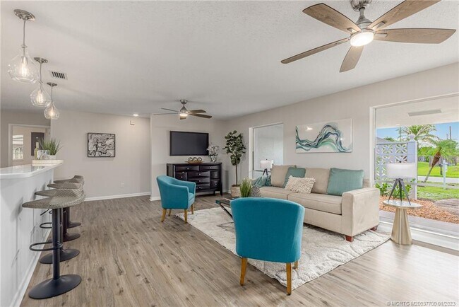 Building Photo - 3209 SW Collings Dr