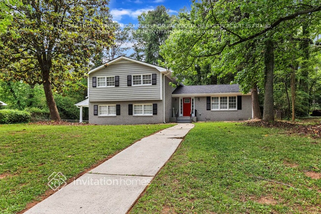 Building Photo - 375 Barbashela Dr