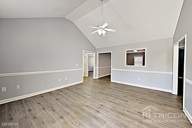 Building Photo - 1670 Red Bird Cir SE