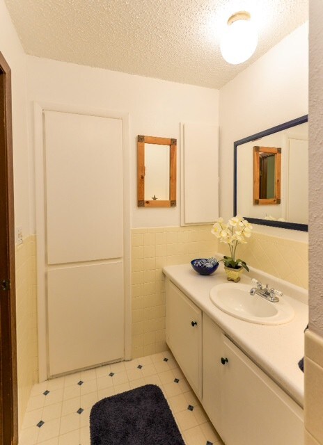 Building Photo - 5316 Pheasant Ln