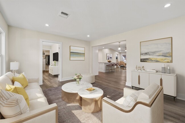Foto del edificio - 1034 W 43rd St
