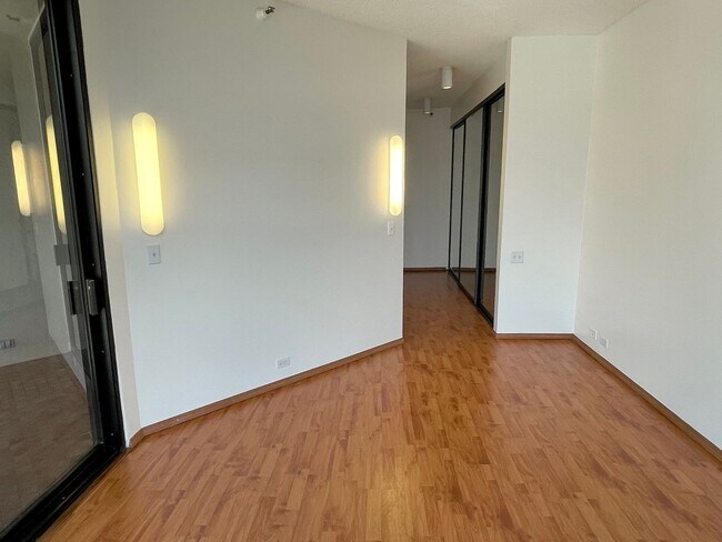 Foto del edificio - Penthouse Unit in Downtown Honolulu – 2 Be...