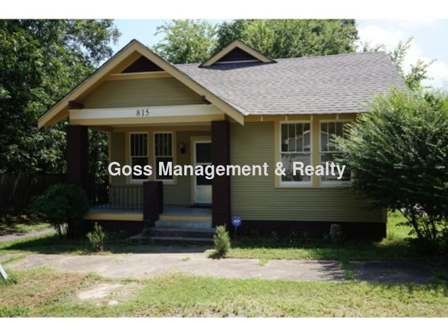 Foto del edificio - 815 W 19th St