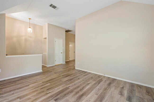 Foto del edificio - 3937 Kristencreek Ln